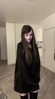 7455649926337383687 av1.mp4