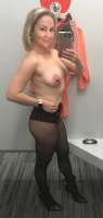 Selfie milf.png