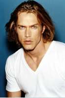 rate-young-jason-lewis-v0-0rall367164e1.jpg