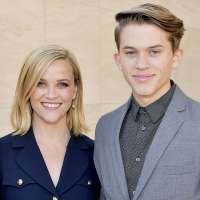 Reese-Witherspoon-son-to-debut-in-Netflix-series-00-Mainstyle.jpg