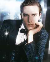 Giorgio-Armani-Holiday-Campaign-2022-00008.jpg