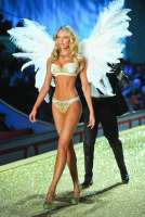 Candice-Swanepoel-2010-Victorias-Secret-Runway-Gold-Look.jpg