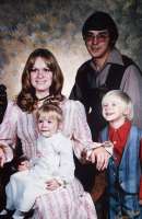 childhoodcobain1974-12-xx-02.jpg