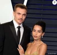 4804124-zoe-kravitz-et-son-fiance-karl-glusman-624x600-1.jpg