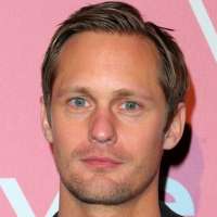 alexander-skarsgard-17152186-1-402.jpg