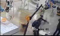 Робот взбесился.mp4