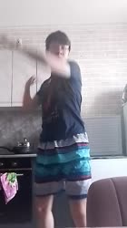 1000052943.mp4
