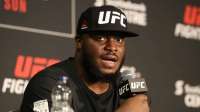 derrick-lewis-ufc-cap-gik5yk643peo75og.jpg