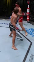 Элитный кикбоксер в UFC!@maniacmcgheemma встретится с Петром Яном на #UFCAbuDhabi 🤩.mp4