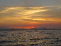 Вид на море у катка в Пасае.jpg