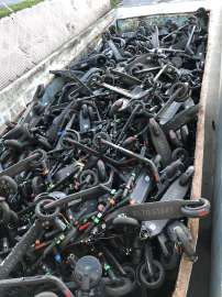 bunch-of-escooters-becoming-ewaste-v0-aee7alyfqnaa1.jpg