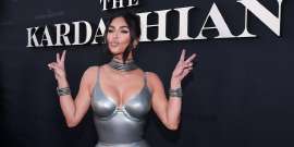 the-true-story-of-kim-kardashian-102~1300x650.jpg