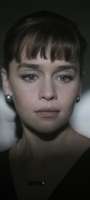 emilia-clarke-in-solo-a-star-wars-story-2018-ms-1080x2400.jpg