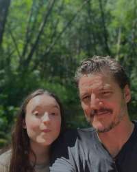 father-and-daughter-bonding-time-v0-0g7uispbrs1f1.webp