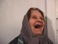 бабка ДИКО ОРЕТ.webm