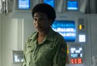 fx39s-alien-earth----quotin-space-no-onequot----season-1-episode-5-karen-aldridge-as-chibuzo.jpg