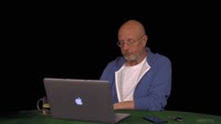 Типичный пример малолетнего дебила.mp4