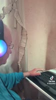 v09044g40000d0acu1vog65mbfhqfd70.mp4