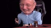 Гоблин в кресле дхрасер очень смешно смеется.mp4