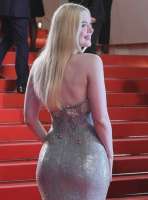 elle-fanning-at-the-cannes-film-festival-2025-v0-yflbzx8xrj2f1.webp