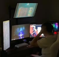 1695448618658059.webm