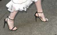 Emma-Stone-Feet-2477875.jpg