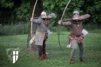 7d1821395e257a74ca6862ffd70f2584--longbow-th-century.jpg