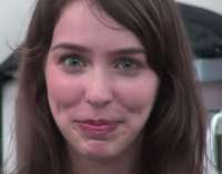 женщина тужится хочет какать.png