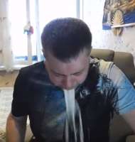 человек блюёт.png