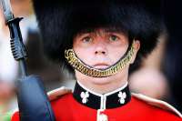 irish-guards-buckingham-palace.jpg