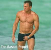 daniel-craig-bulge-grab.jpg