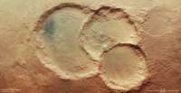 MarsExpressspiesanancienttriplecrateronMarspillars.jpg