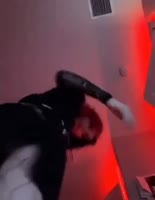 174895957646396984.webm