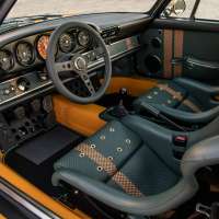 29-singer-911-hollywood.jpg