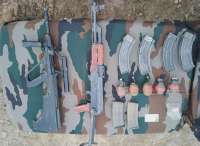 steyr-aug-recovered-from-a-militant-neutralised-along-loc-v0-b6b5r8904gdd1.webp