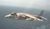 SpanishHawkerSiddeleyAV-8SMatadorinflightovertheMediterraneanSea,1June1988(6430231).jpg