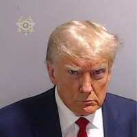 Donald-Trump-Mugshot-Depth-Of-Field-Culture-1621335357.jpg