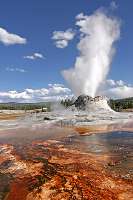 YellowstoneCastleGeysirEdit.jpg