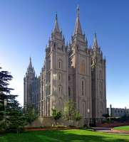 SaltLakeTemple,Utah-Sept2004-2.jpg