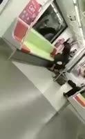 обычное метро в Париже.mp4